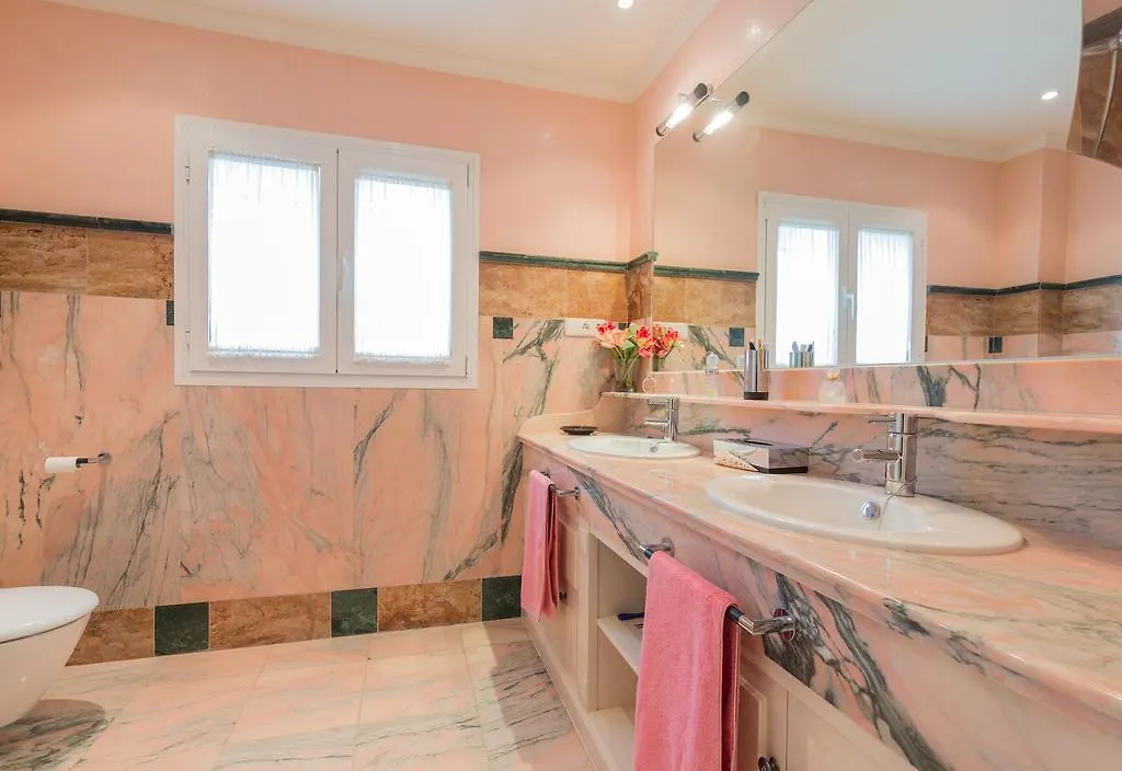Urbanliving Villa Teresa Fuengirola 0*,  Spain